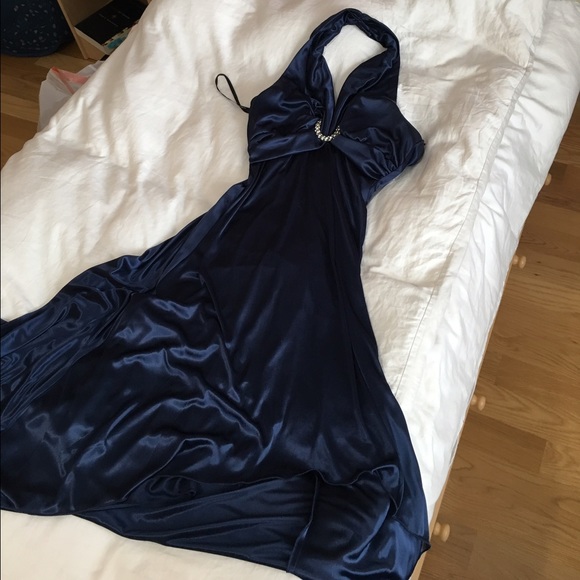 💙 Navy Blue Silky Halter Neck Cocktail Dress 💙 - Picture 2 of 4